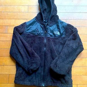 The North face girls fleece jacket
